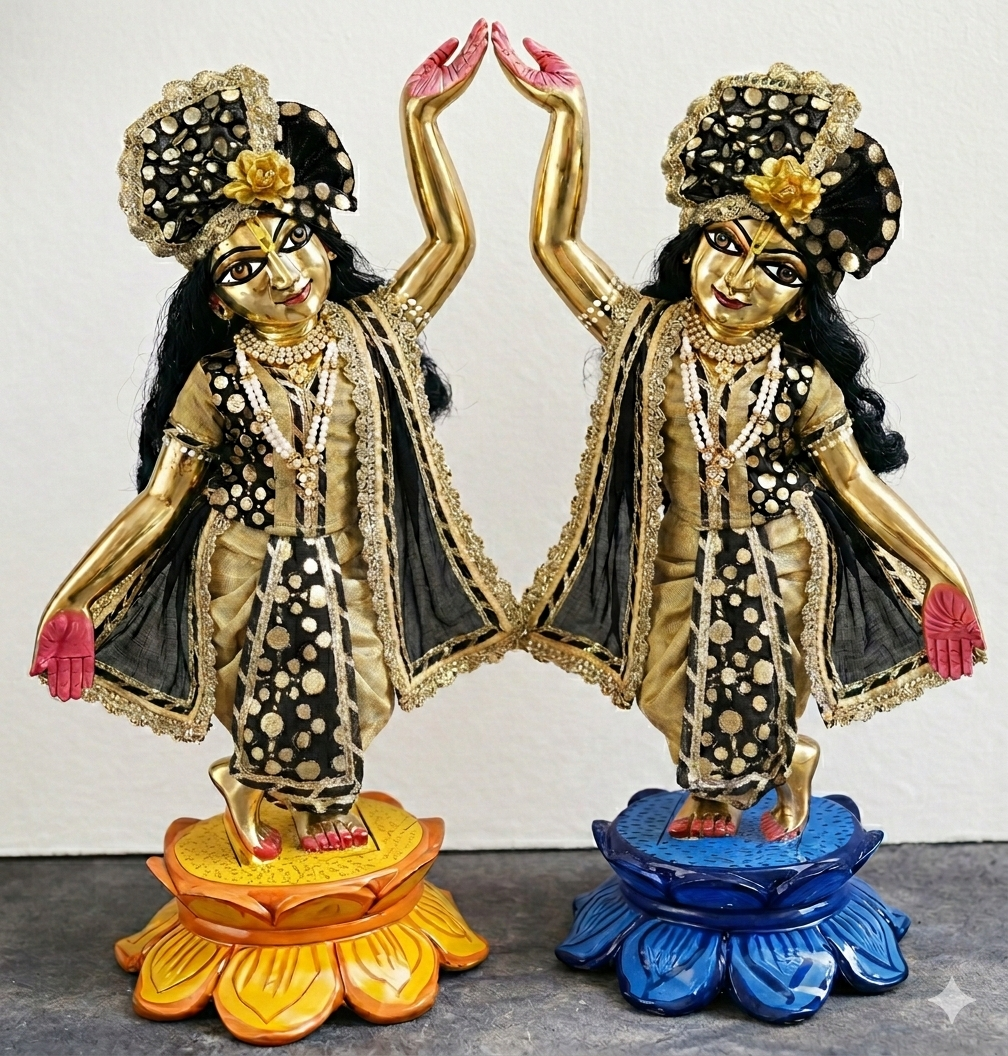 Shyamsundar Swarnim Poshak | silk hand embroidery heavy dress for Gaura Nitai with heavy Pagdi