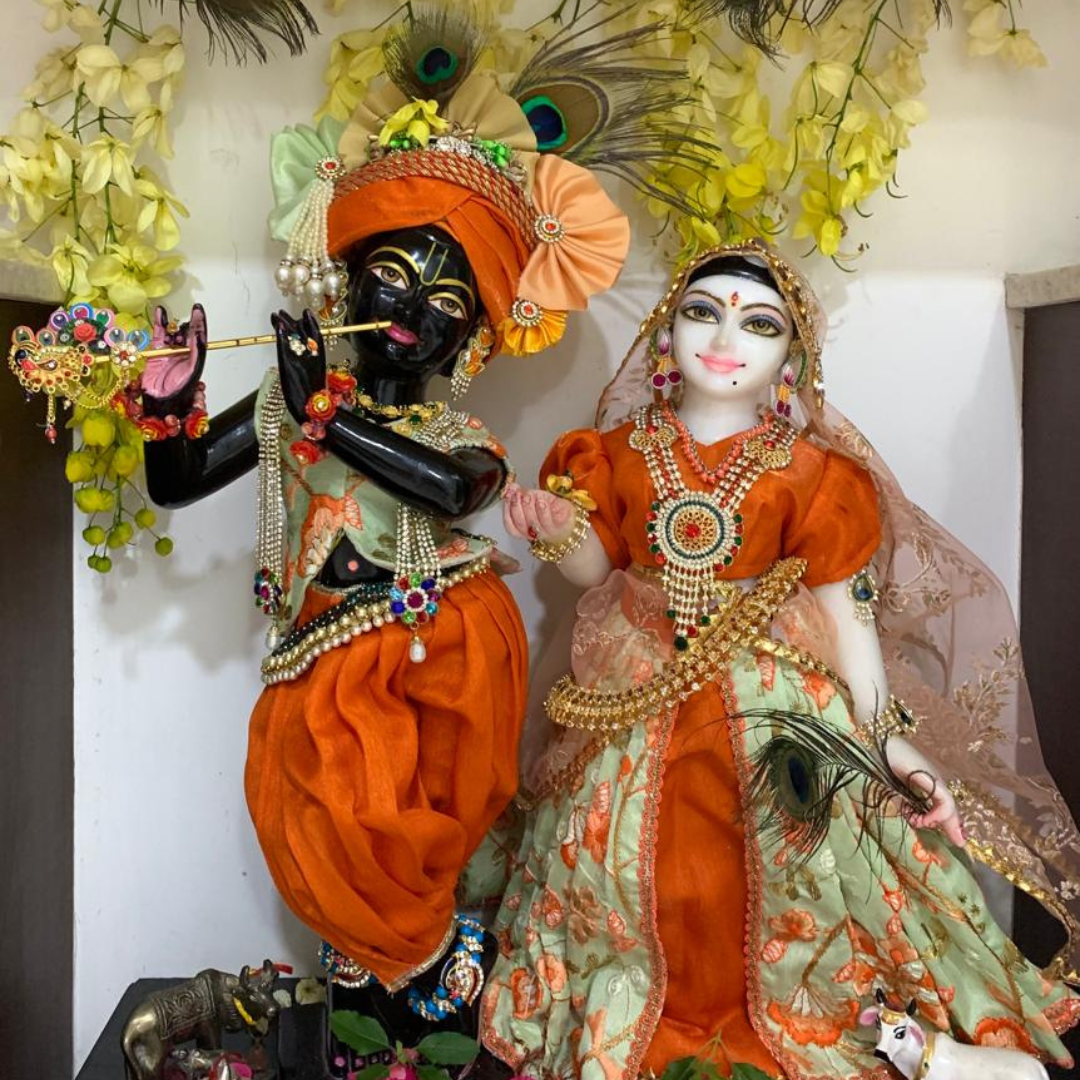 Radhika Gopi Dress Iskcon: Embracing Divine Grace and Devotion - Gopi Dress