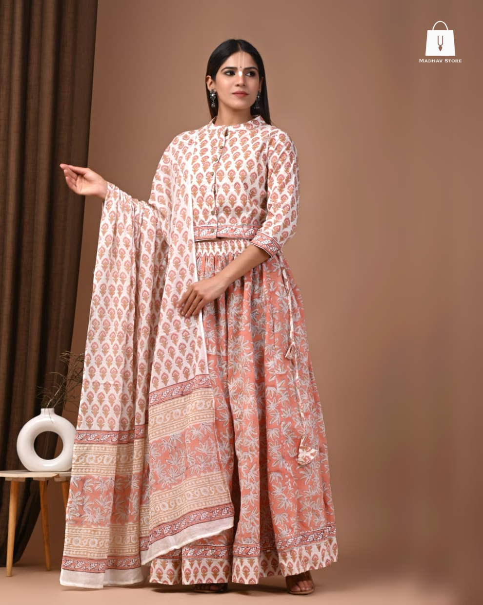 Parameshvari Peach-white | Gopi dress collection