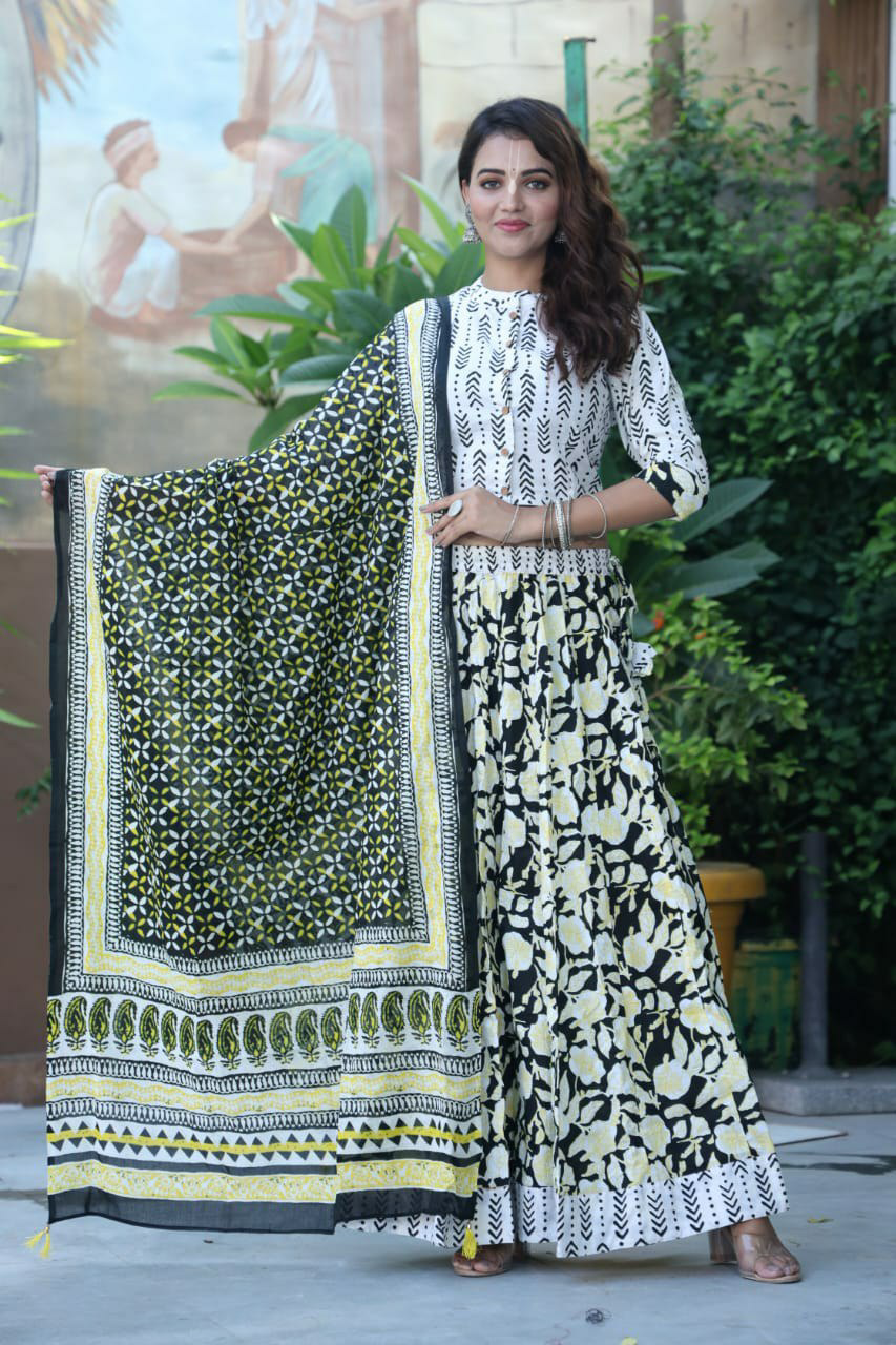 Iskcon Mayapur Cotton Gopi Dress (Size +Free) With Blouse Piece ,  Grownn,Duptta Rount 7 Metar – Mayapur Mart